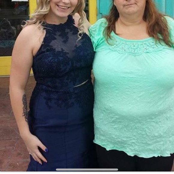 Prom dress - Picture 2 of 3